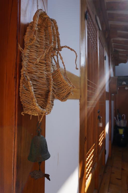 Haemil Hanok Guesthouse Seoul Exterior photo